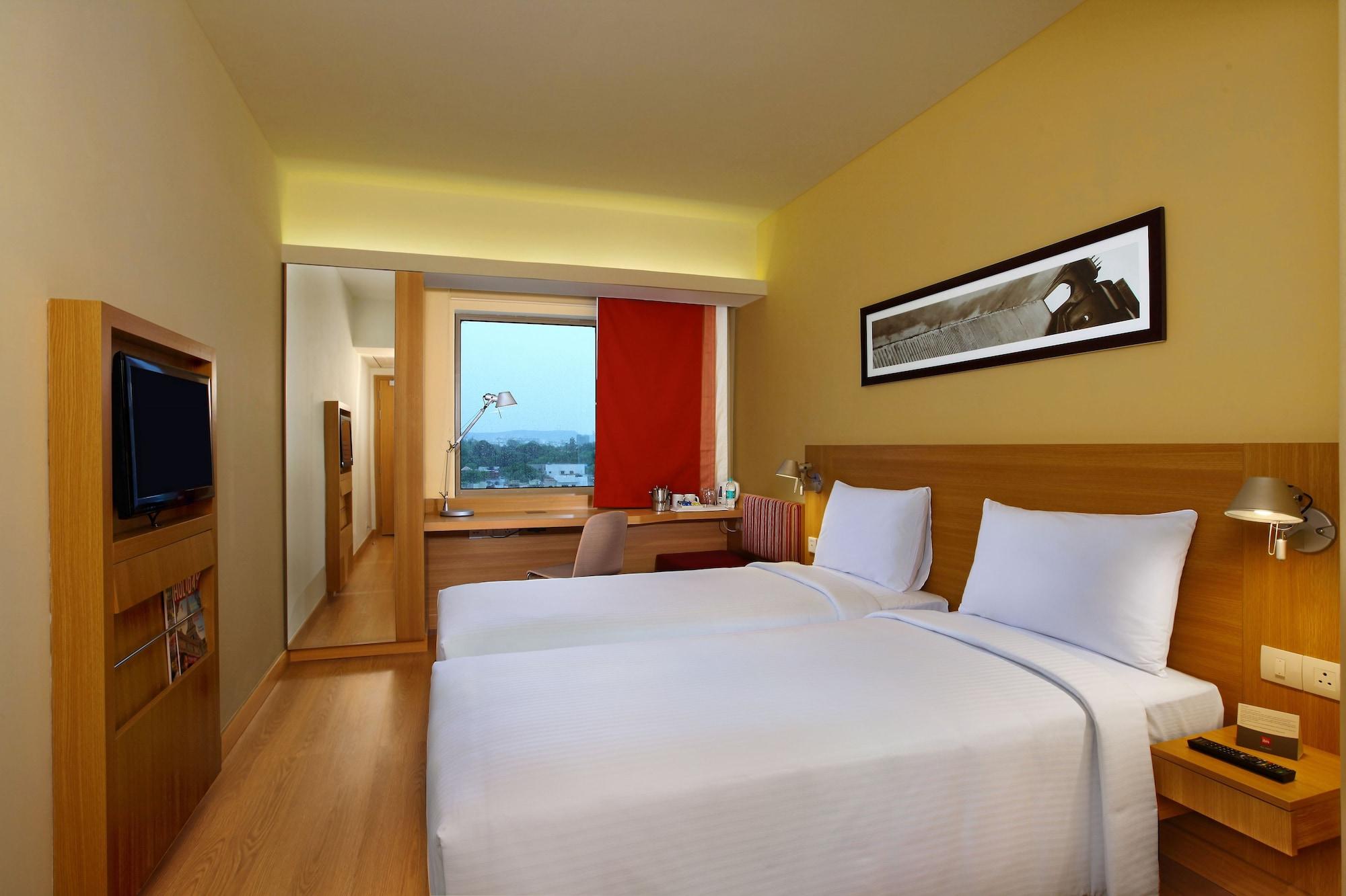 Hotel Ibis Bengaluru Outer Ring Road Esterno foto