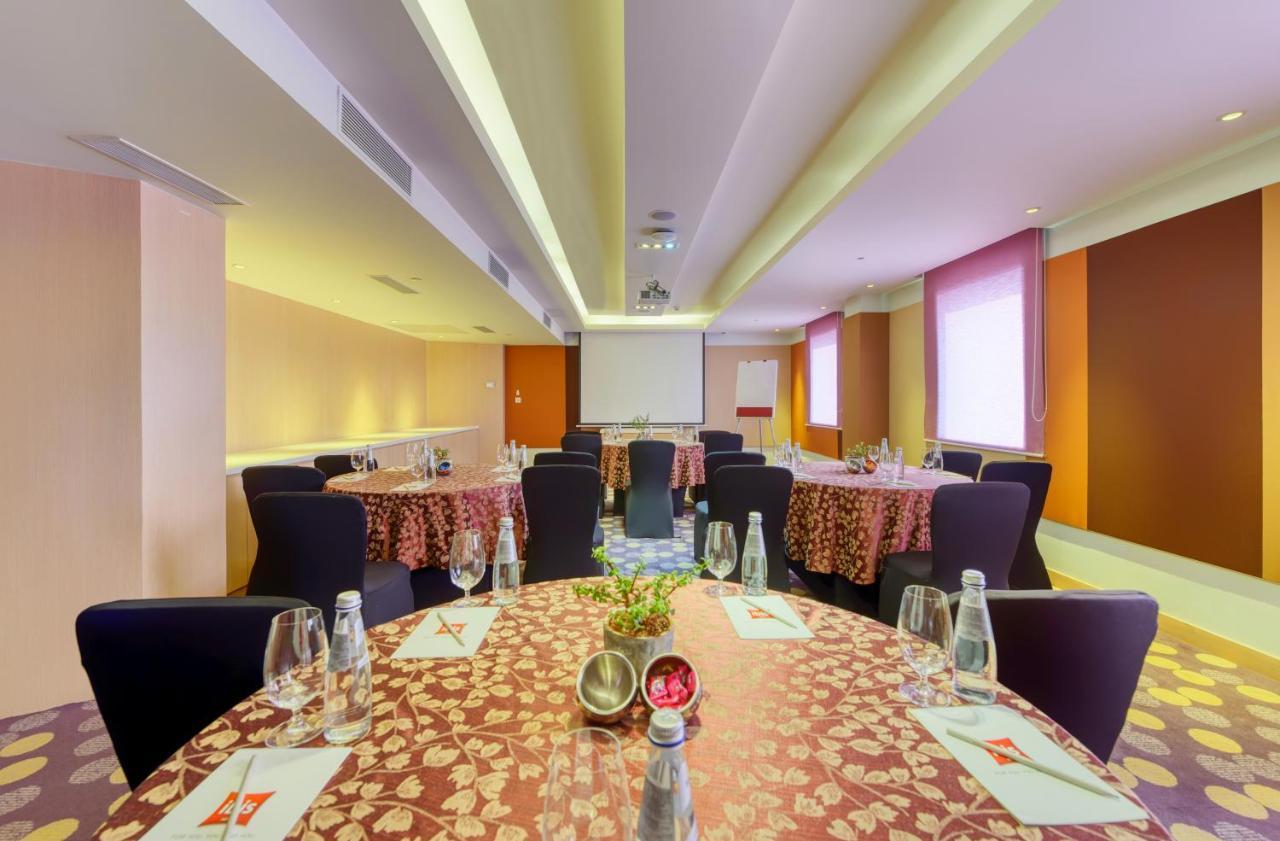 Hotel Ibis Bengaluru Outer Ring Road Esterno foto