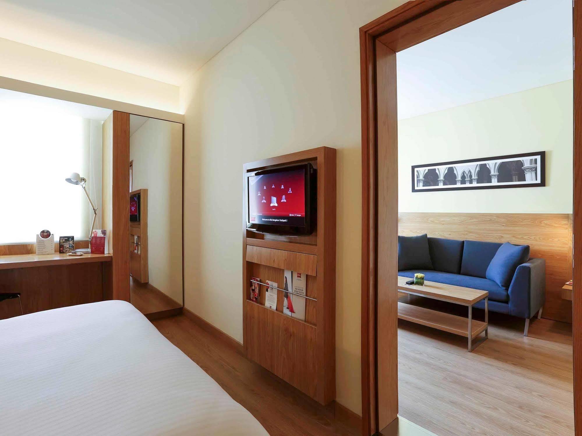 Hotel Ibis Bengaluru Outer Ring Road Esterno foto